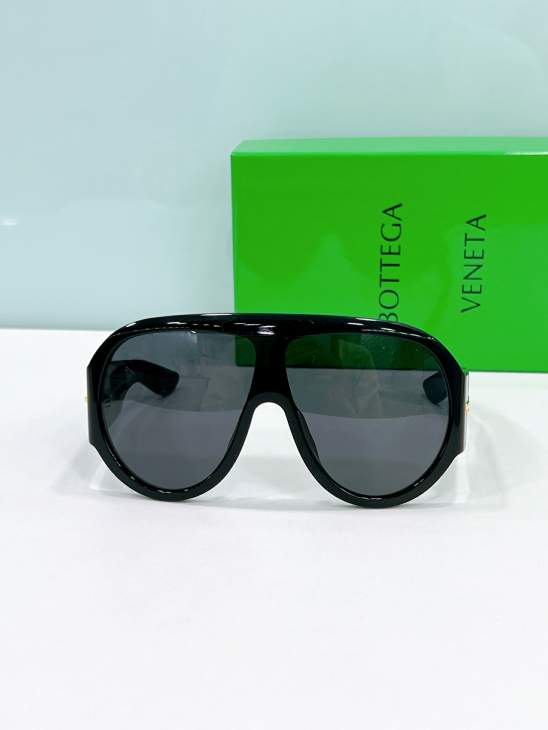 Picture of Bottega Veneta Sunglasses _SKUfw80538012fw